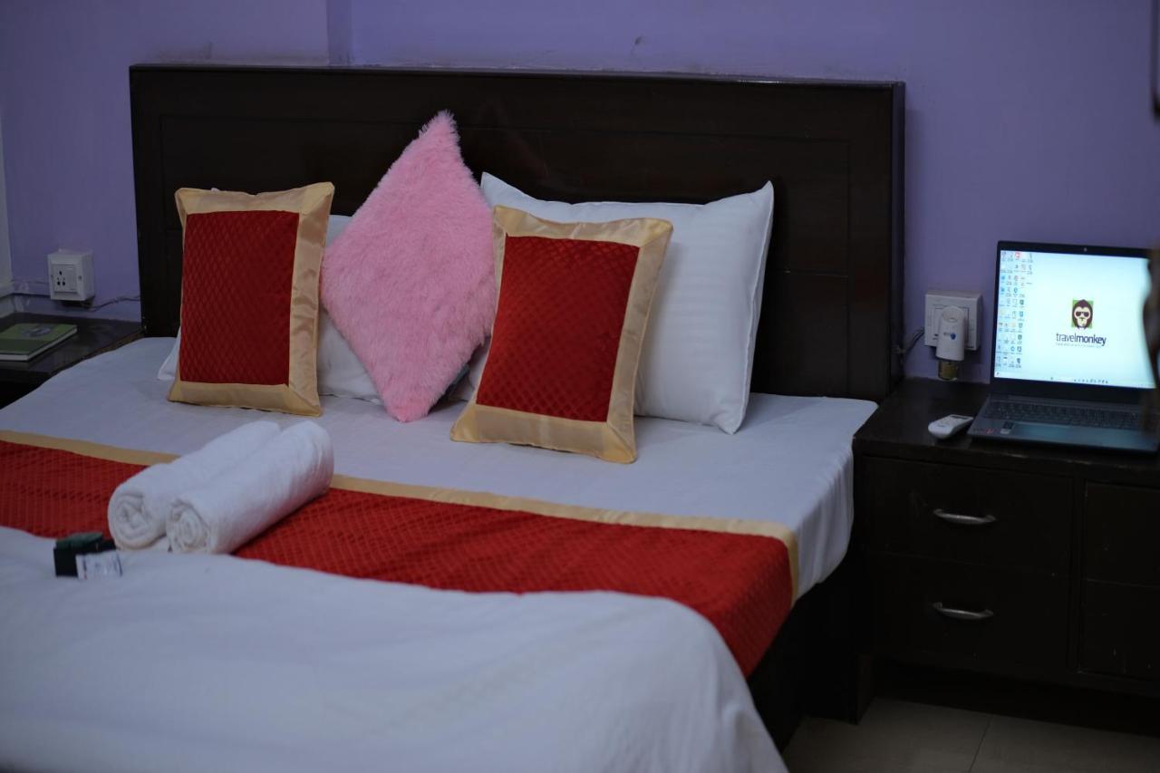 Travel Monkey Hostel Agra  Exterior foto